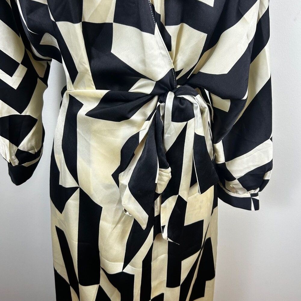 Dress Forum Los Angeles NY&C Geometric Wrap Maxi Dress Womens Medium Black Cream - Picture 3 of 11